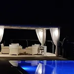 Okeanos Vine Luxury *