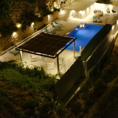 Okeanos Luxury - Athanion