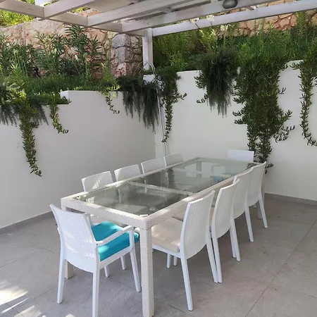 Okeanos Luxury - Villa Athánion