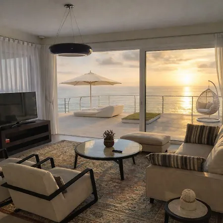 Okeanos Vine Luxury Athánion