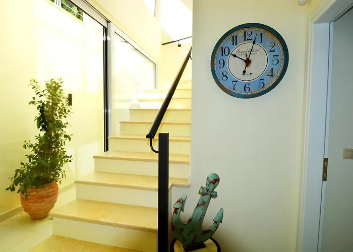 Okeanos Vine Luxury Villa *