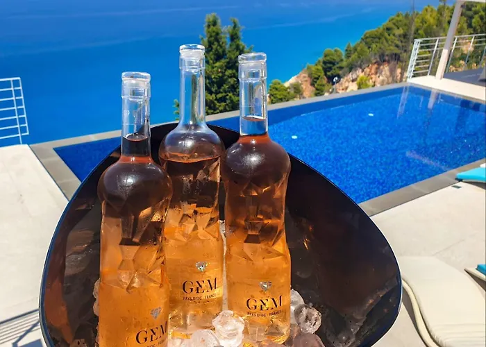 Okeanos Vine Luxury * Athanion