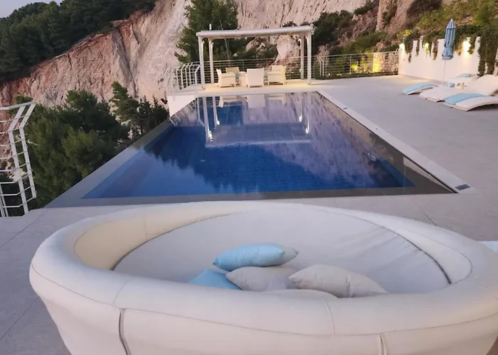 Villa Okeanos Vine Luxury